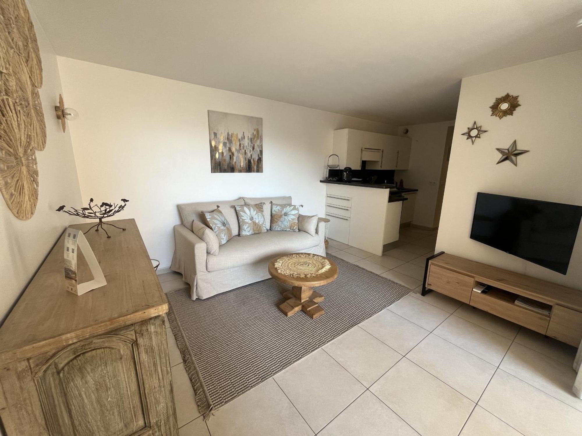Le Capitole T2 35m2 Climatise Balcon Fréjus